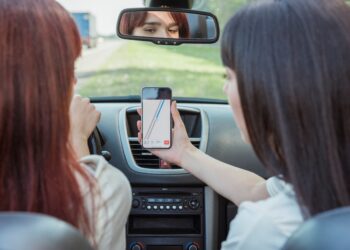 電子後視鏡行車記錄器正夯！市面眾多品牌，車主們到底該怎麼選?