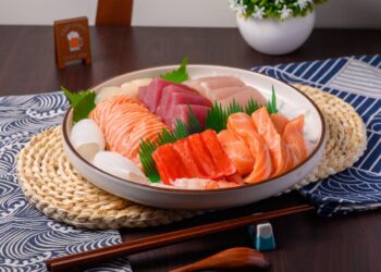 桃園生魚片丼飯推薦 日式料理也能健康吃 高蛋白飲控新選擇