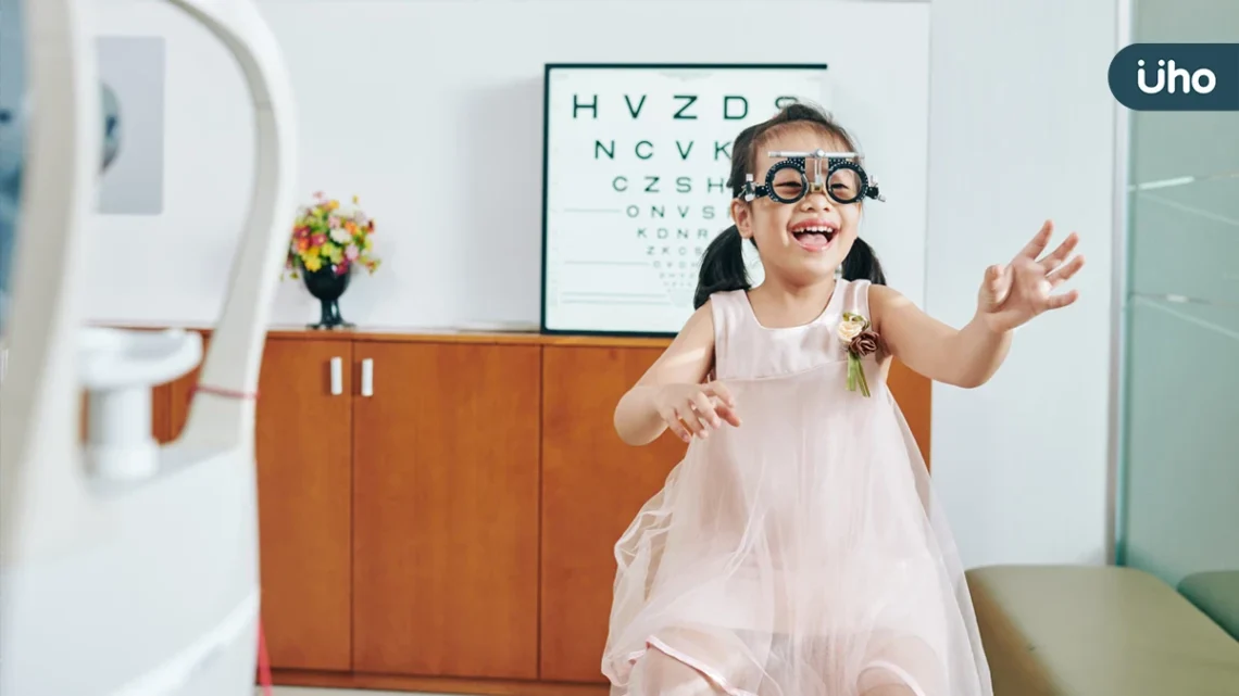 小學畢業前高度近視 台灣兒童近視低齡化、度數上升快