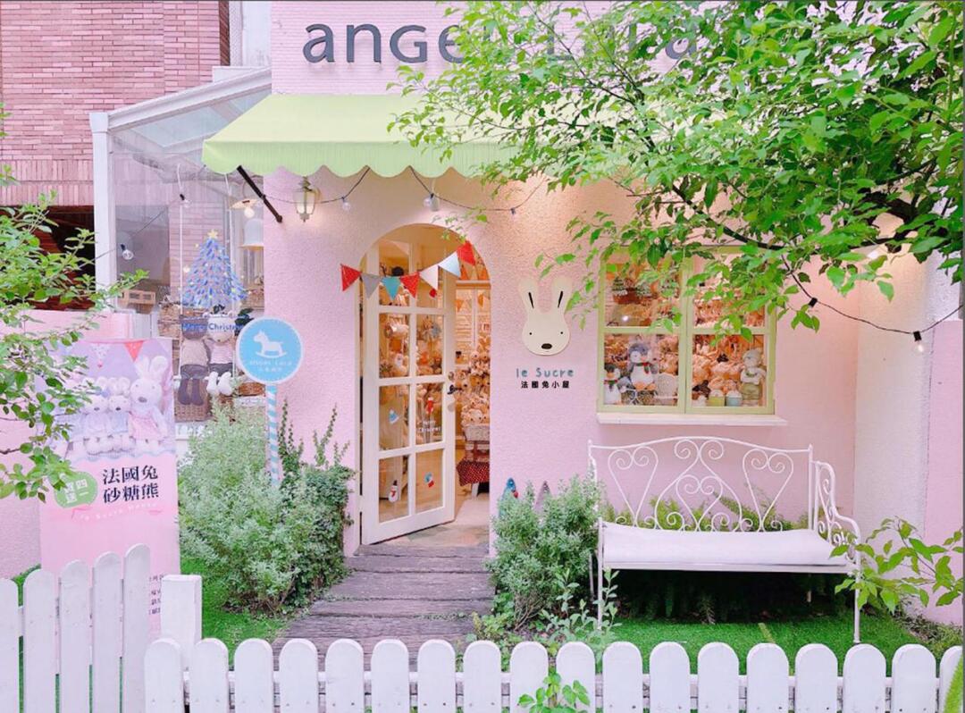 台中法國兔專賣店打造童話空間 日本療癒IP襲捲台灣掀風潮