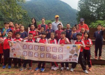 舒杰設計走進南投法治國小 帶偏鄉孩童探索設計美學世界