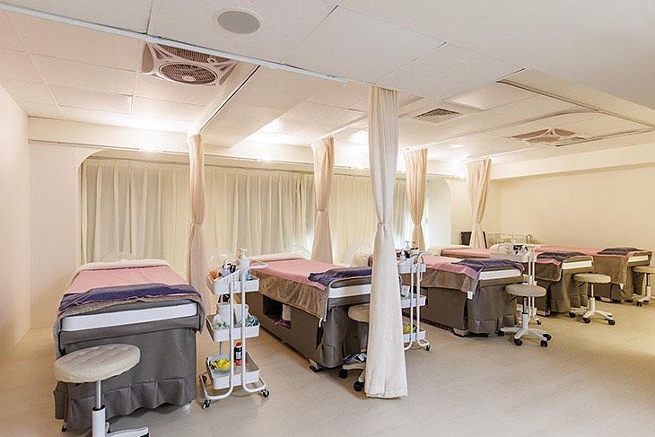 新北三重越式洗髮 深層頭皮護理+肩頸放鬆 白癡公主都推薦