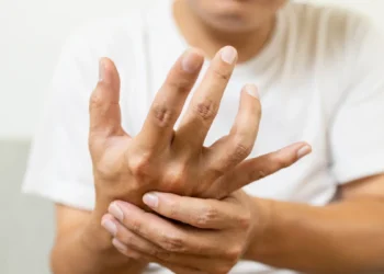 規律運動降巴金森氏症風險 找出疾病枕邊人是關鍵 九大症狀避免突然「斷電」