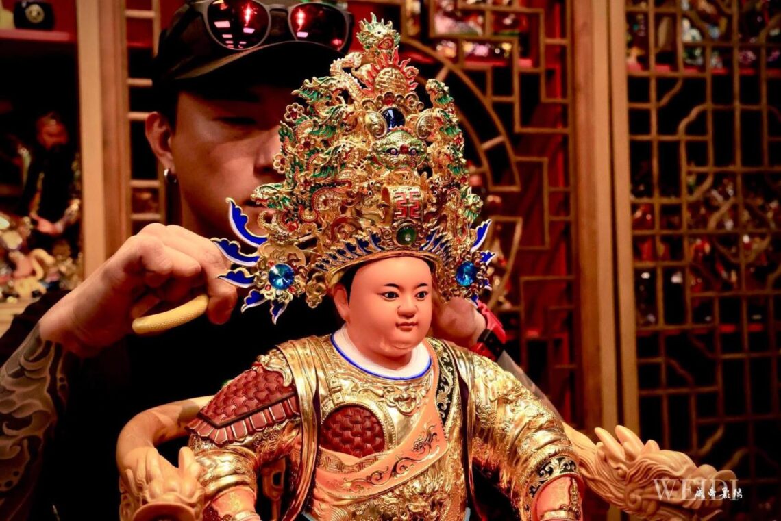 台南佛具專賣店 融合新中式風格與信仰 打造現代宴王擺設空間