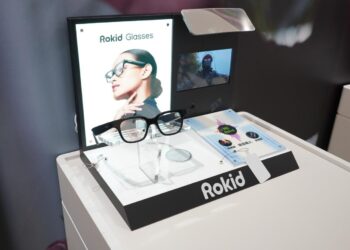 搶佔AI穿戴通路先機 寶島眼鏡布局全台101家Rokid樂奇AI智慧眼鏡體驗據點