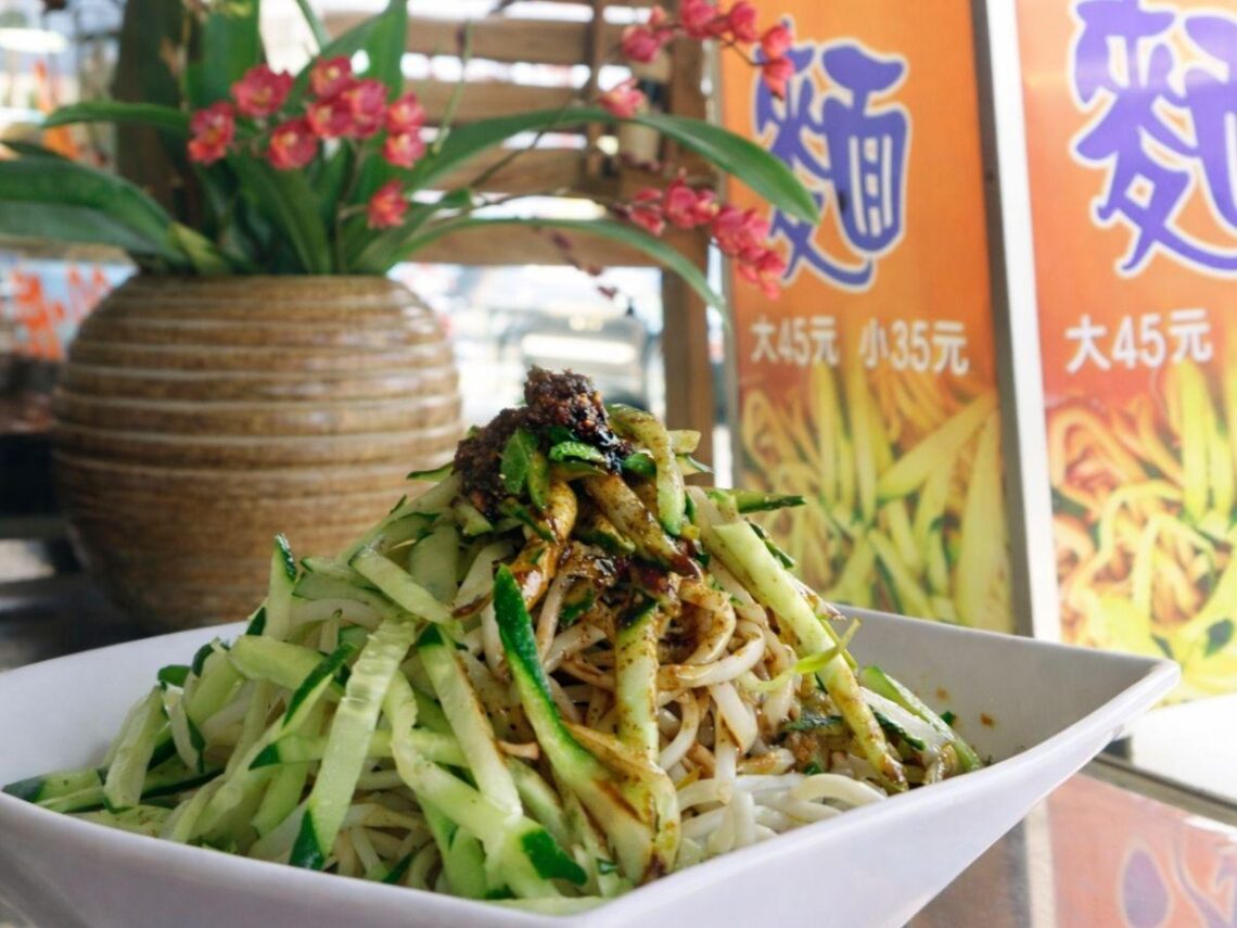 屏東崁頂必吃老店 堅持自製比例 無添加化學成分Q彈涼麵