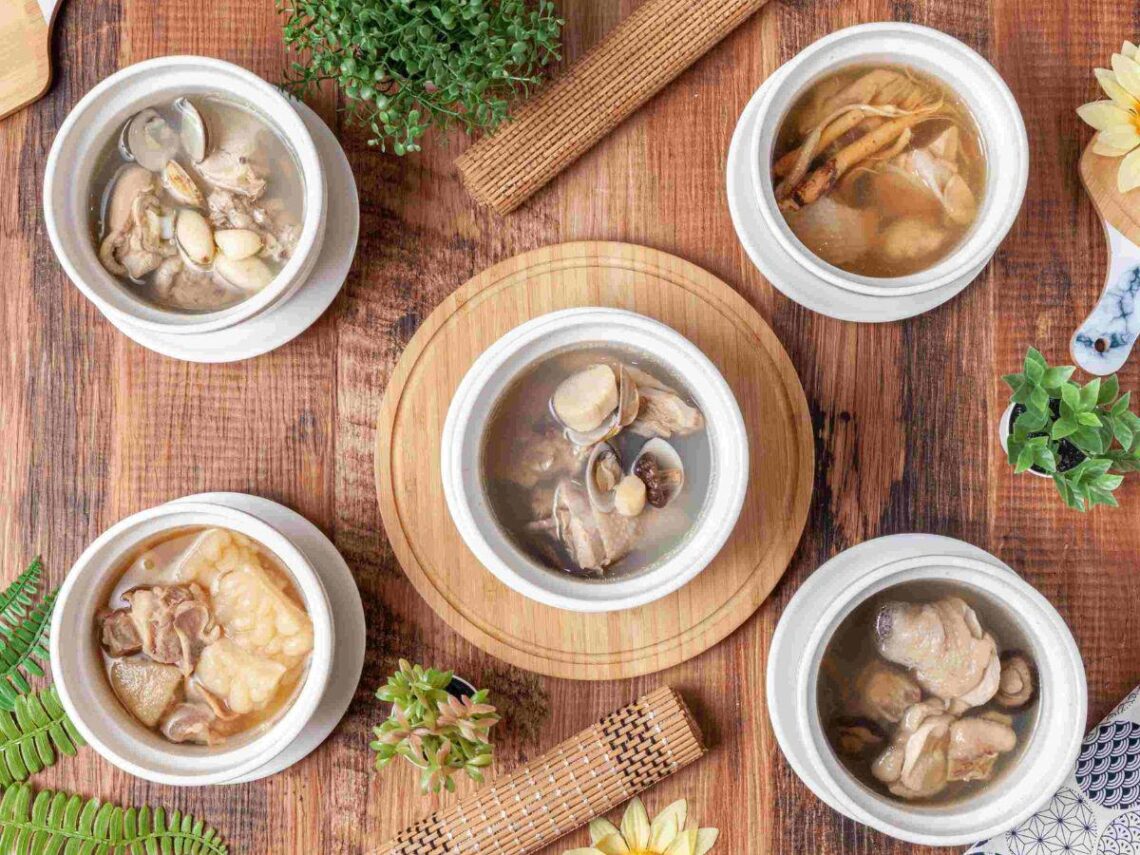 嘉義文化路深夜美食 低油鹽溫補土雞湯 現蒸湯包澎湃組合