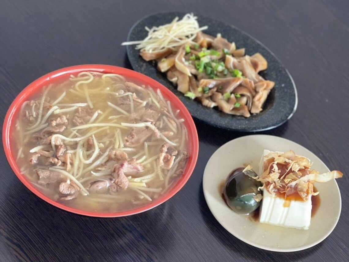 雲林大埤美食 排隊也要吃 鑊氣十足道地鴨肉羹 人氣雞肉飯