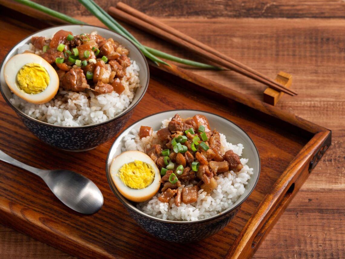 古早味嘉義東區小吃 從滷肉飯、赤肉羹到桶子雞粥一次滿足