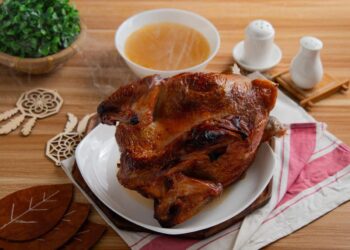 新竹外帶全雞料理 溫體仿土雞中藥醃製更入味 聚餐、牲禮兩相宜