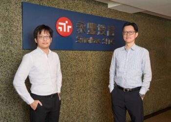 AI 浪潮助攻台股！主動型基金逆勢突圍 投信專家揭密「選股戰法」
