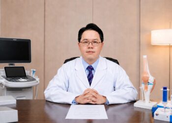 洗頭驚見排水孔卡滿頭髮 醫師破除迷思：觀察「這3點」更重要