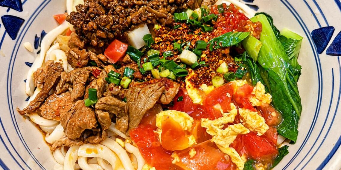 台東關山合菜 熱炒、雞肉主菜與海鮮料理搭配更豐富