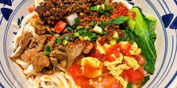 台東關山合菜 熱炒、雞肉主菜與海鮮料理搭配更豐富