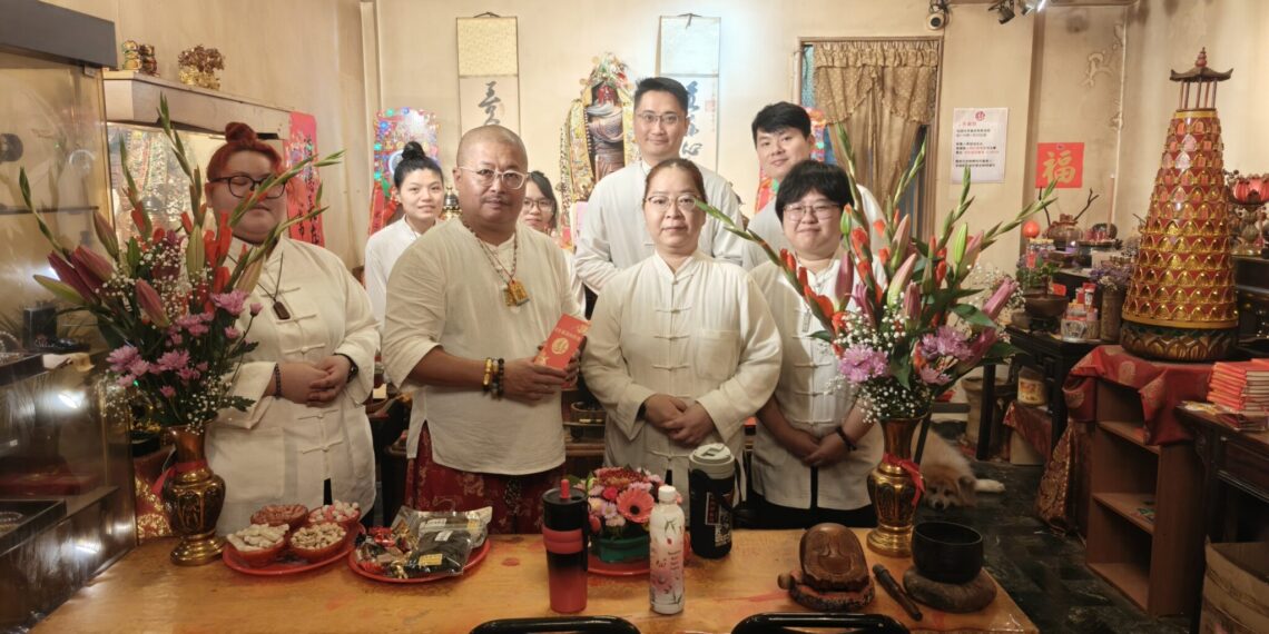 傾聽生活迷惘 士林「見龍閣」推廣公益命理 結合傳統印篆陪伴善信梳理人生