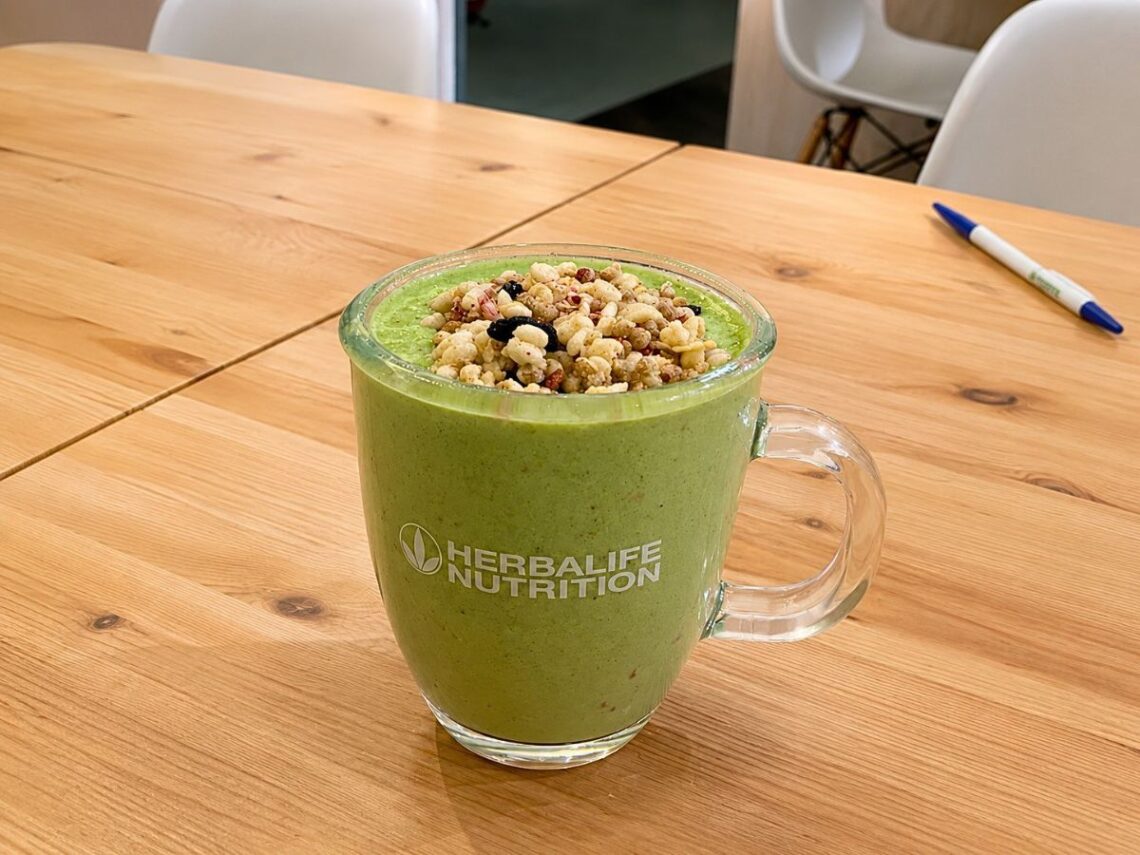 中和高蛋白果昔主打三杯水組合 陪外食族整理日常飲食
