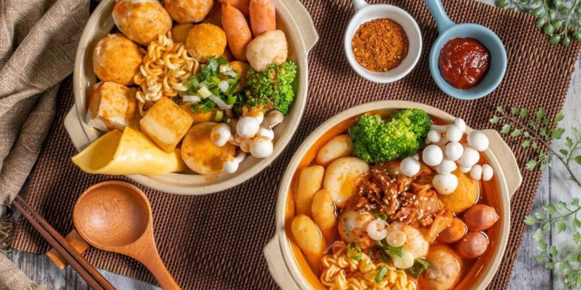 多款搭配×自助夾取食材 台中韓式滷味搭配豆腐鍋、拉麵 成年輕族群新話題
