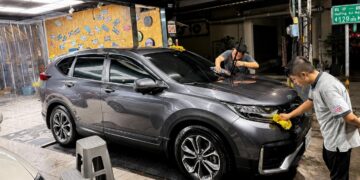 高雄苓雅汽車美容16歲入行到自行開店 依用車習慣規劃精緻洗車、車體美容與鍍膜