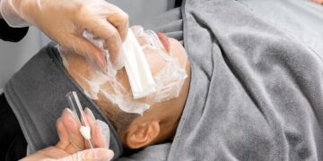 鳳山美容工作室從美甲興趣走向創業 跨職涯重回美業 客製化臉部保養與美容服務