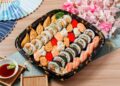 新開幕的龍潭外帶壽司店 多年日料經驗延續創業 薩摩耶店長成熟客焦點
