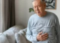 80歲翁肝癌合併腹水 雙免疫治療助穩肝功能
